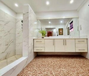 Gallery Thumbnail 10