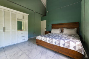 Gallery Thumbnail 1